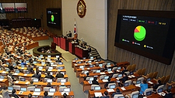 여야, 20대 국회 국회의장 놓고 또 충돌…“우리 당에서 나와야“ 각기 주장