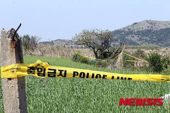 피살 중국여성 유족, 입국비 없어 '발 동동'…경찰이 나서