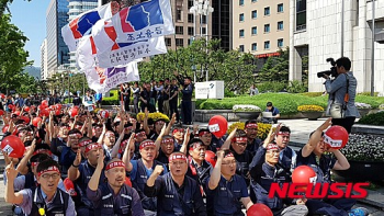 금융노조 “성과연봉제, 노조 동의 없이 강행하는 건 불법“