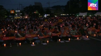 성난 성주군민, 이틀째 '촛불집회'…1인 시위도 예정