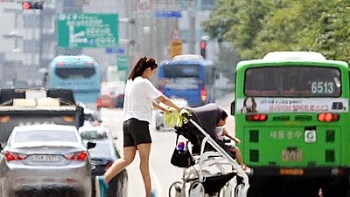 전국 전지역 첫 폭염특보…오전 30도 훌쩍 무더위 절정