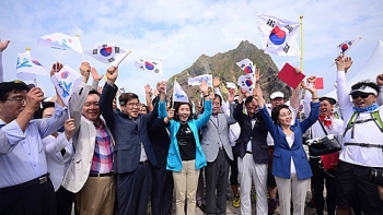 일 정부 “한국 국회의원 독도 방문 매우 유감“