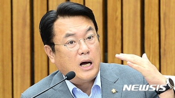 정진석 “민심 이기는 장사 없다“…우병우 퇴진 2차 촉구