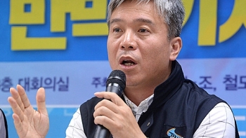 철도파업 이틀째…직위해제 123명 '노사 마찰 심화'