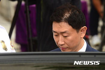 검찰, '스폰서' 의혹 김형준 부장검사 구속