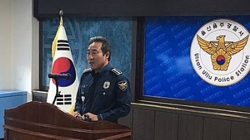 경찰, '무리한 차선 변경' 관광버스 기사 구속 영장