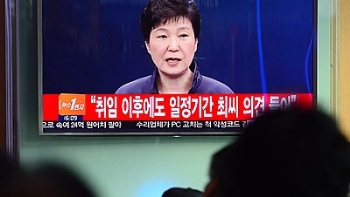 박 대통령 기자회견으로 청와대 보좌진 '허언' 입증