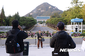 검찰, 오늘 오전 10시부터 청와대 압수수색 재시도