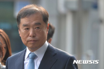 청와대 인사수석 “김병준 내정자가 내치 전담? 공식입장 아냐“