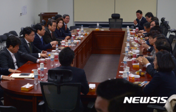 강경해진 비박? “박 대통령 안만나…이제 탄핵만이 답“