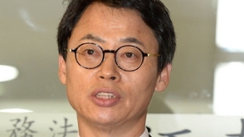 박영수 특검팀 “정호성 녹음파일 녹취록 검토중“