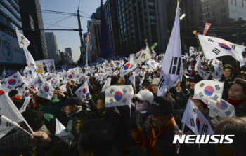 박사모 “법원에 청와대 100m 앞 행진금지 집행정지 신청“