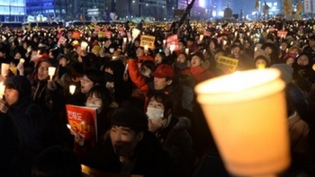 경찰 “사직로·율곡로 하야 크리스마스 집회 시간제한 보장“