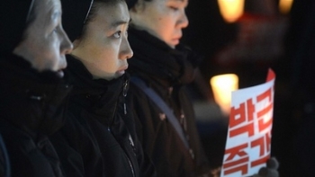 한국 비폭력 시위, 독일 공영방송 '올해의 좋은 소식' 선정