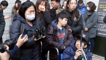 '가습기 살균제' 1심 선고…피의자 솜방망이 처벌 논란