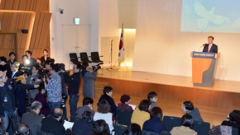 문재인 “동성혼 합법화, 아직 사회적 합의 안돼“