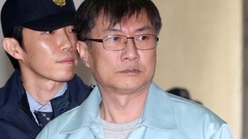 '블랙리스트' 연루 혐의 신동철 “전체적으로 자백한다“