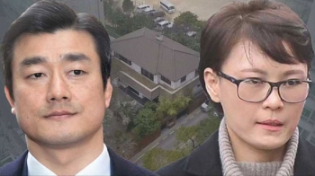 의혹의 두 행정관, 삼성동까지…박 전 대통령 보좌 논란