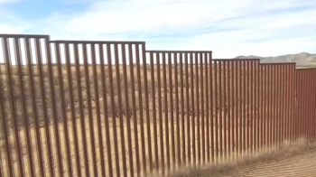 트럼프의 '멕시코 장벽' 설계도 나와…“높이 9m 넘어야“ 