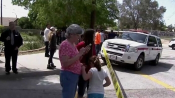 [해외 이모저모] 미 캘리포니아 초등학교서 총격…4명 사상