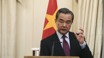 중국 외교부장 “한반도 관련국들 이성적 목소리 내야“