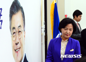 민주당 사무총장 이춘석, 정책위의장 김태년