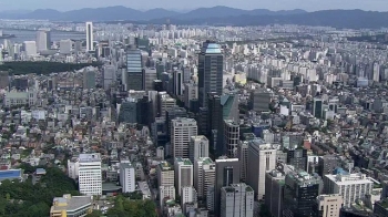 대통령 공약 '최저임금 1만원 시대' 가시화…해결 과제는