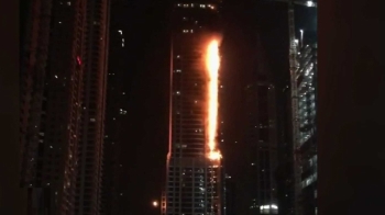 아랍에미리트 두바이 86층 건물에 불…주민 대피 한창