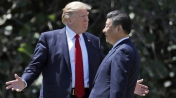 시진핑, 트럼프에 “대화·담판으로 한반도 핵문제 해결해야“