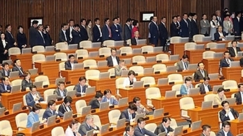 한국당 “추악한 뒷거래“ vs 국민의당 “터무니 없는 모략“