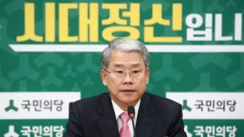 김동철 “민주·한국당 과거사 전쟁 올인…靑 직접 국감하나“