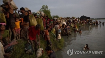 미 “'인종청소' 미얀마와 대화가 우선…제재 카드도 유효“