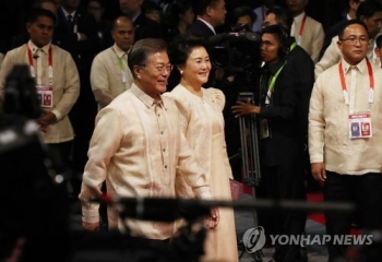 문 대통령 “사람에 대한 중시는 한국과 아세안의 공통철학“