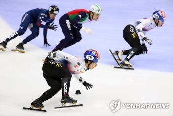 쇼트트랙 황대헌, 왼팔 부상…평창올림픽 '경고등'