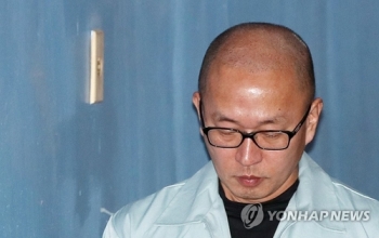 '문화계 황태자' 차은택 1심 징역 3년…“KT강요, 박근혜와 공모“