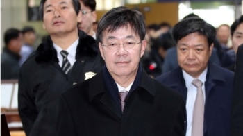 '돈봉투 만찬' 이영렬 무죄…“하급자 격려는 김영란법 위반아냐“