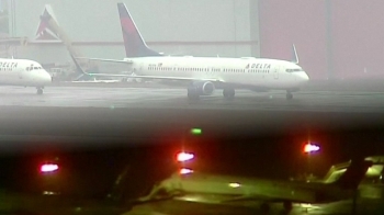 애틀랜타 공항, 정전으로 11시간 마비…승객들 '발 동동'