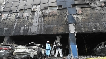 제천 참사 신고받고 18분간 교신 '먹통'…골든타임 놓쳐