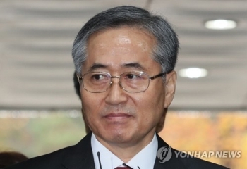 '국정원 정치공작' 추명호 “불법행위 공모 안 해“ 혐의 부인