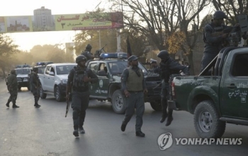 “아프간 주재 인도 대사관 로켓포 공격받아…인명피해 없어“