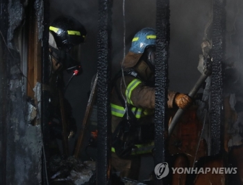 김부겸 장관, 밀양 세종병원 화재 현장서 구조지휘