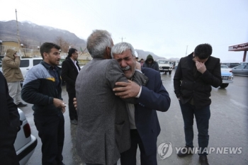 이란 여객기 추락 사망자, 65명 확인…승객 1명 탑승 안해