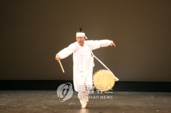 성추문 하용부 “모두 내 잘못, 다 내려놓겠다“