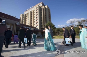 “정상회담 뒤 적십자회담“…이르면 '6·15'에 이산상봉 가능할까