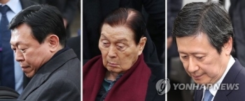 검찰 롯데 신동주 소환…신동빈 중국 투자손실 재수사 '만지작'