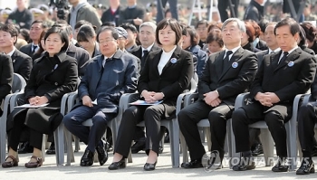 여야 “서해수호 희생자 잊지않을것“…한국당 문 대통령 불참 비판