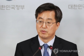 김동연 “금호타이어, 합의 없으면 법정관리 불가피…시간 없다“