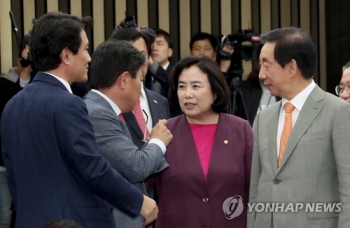 한국당 “야당 탄압 도 넘어“…지방선거 후보 잇단 경찰수사에 반발