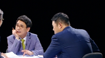 '썰전' 유시민 “드루킹 댓글 조작? 아는 것 많다“…의혹 분석