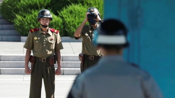 비극·긴장 속 판문점의 '영화 같은 반전'…달라진 풍경